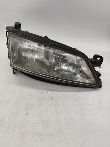 Luz direita 90512320 OPEL