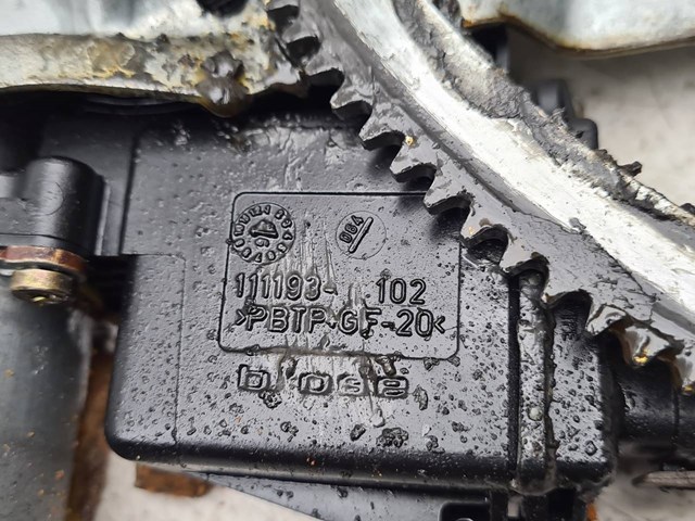 Motor de acionamento de vidro da porta dianteira esquerda 90520199 OPEL