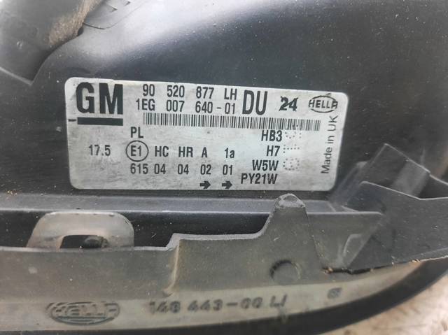 Luz esquerda 90520877 OPEL