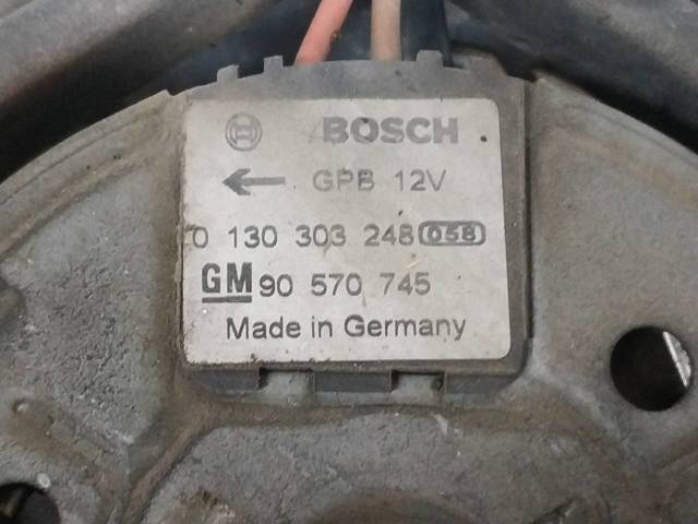 Difusor do radiador de esfriamento, montado com motor e roda de aletas 90570745 OPEL