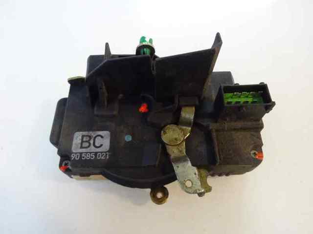 Fecho da porta dianteira esquerda 90585021 OPEL