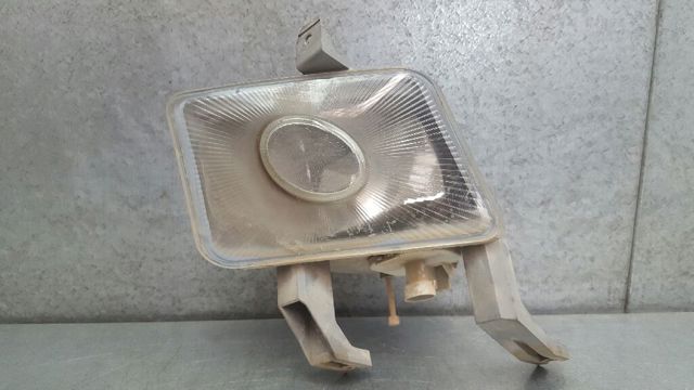 Luzes de nevoeiro esquerdas 90585029 OPEL