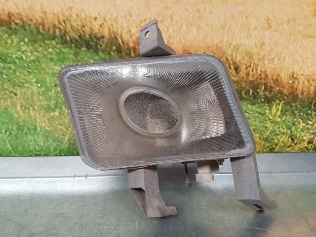 Luzes de nevoeiro esquerdas 90585029 OPEL