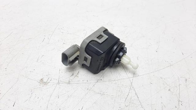Corretor da luz 90590665 OPEL
