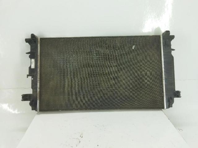 Radiador de esfriamento de motor 9065000202 MERCEDES