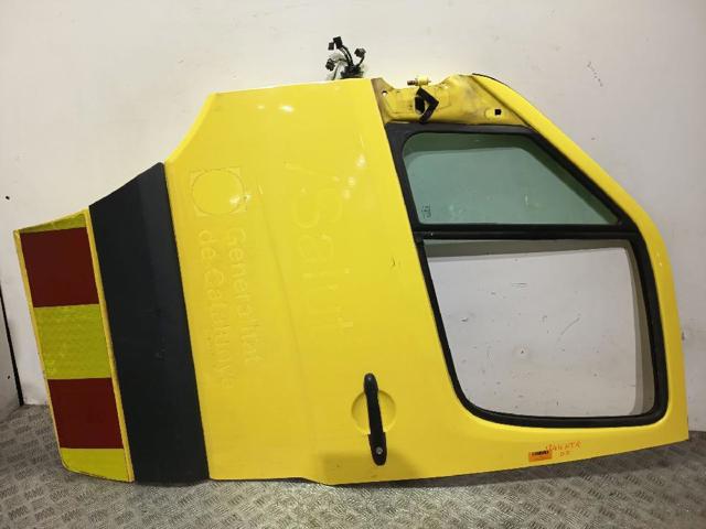 Porta dianteira esquerda 9067200005 MERCEDES