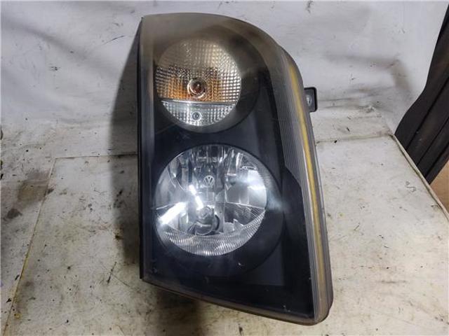 Luz esquerda 9068200161 VAG
