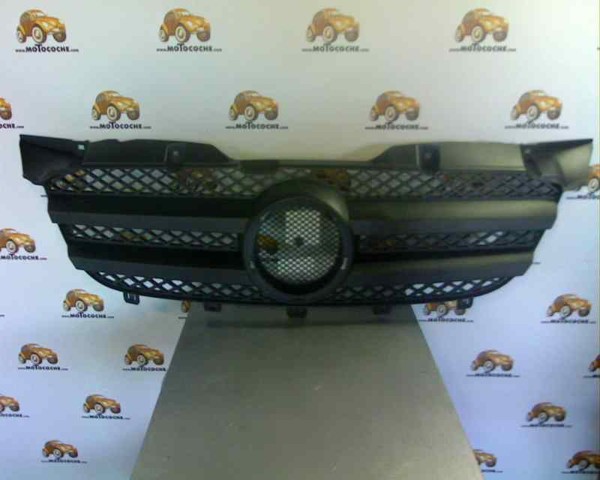 Grelha do radiador 9068800385 MERCEDES