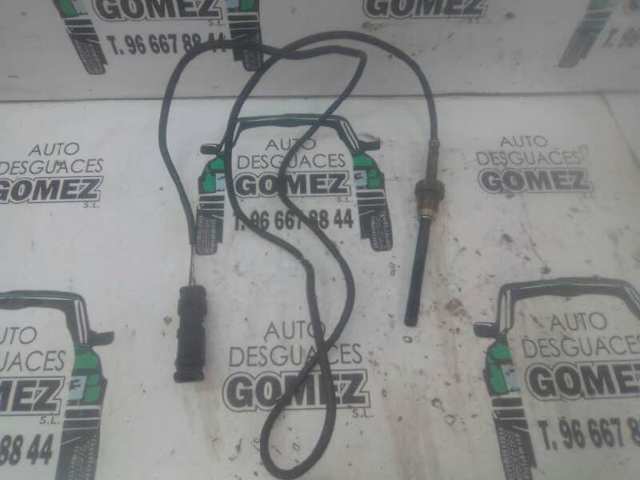 Grelha do radiador 90688003859051 MERCEDES