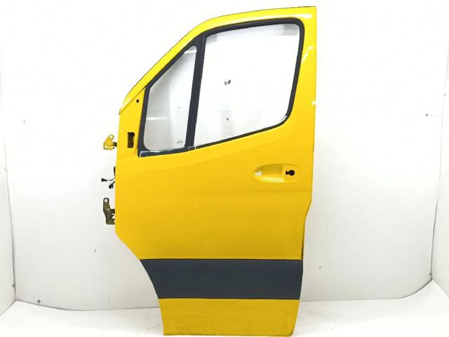 Porta dianteira esquerda para Mercedes Sprinter 907, 910