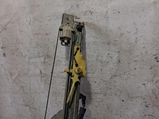 Mecanismo de acionamento de vidro da porta dianteira direita 91165705 OPEL