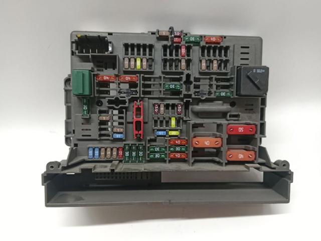 Unidade de dispositivos de segurança 9119446 BMW