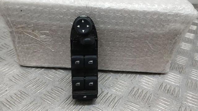 Unidade de botões dianteira esquerda de controlo de elevador de vidro 9132066 BMW
