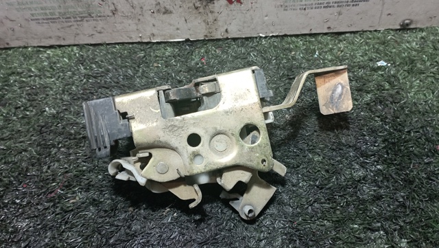 Fecho da porta dianteira esquerda 913599 PEUGEOT
