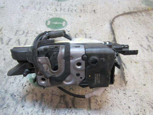 Fecho da porta dianteira esquerda 9135CW PEUGEOT