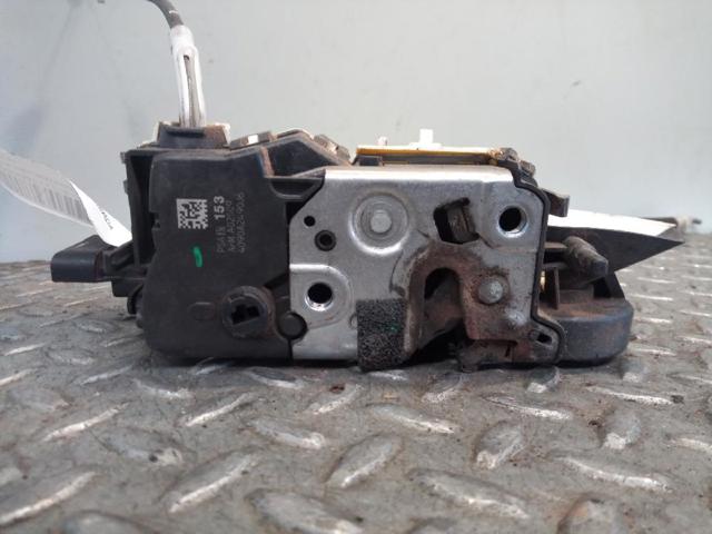 Fecho da porta dianteira esquerda 9135GL PEUGEOT