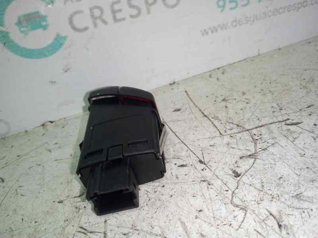 Botão de ativação do sinal de emergência 9161896 BMW