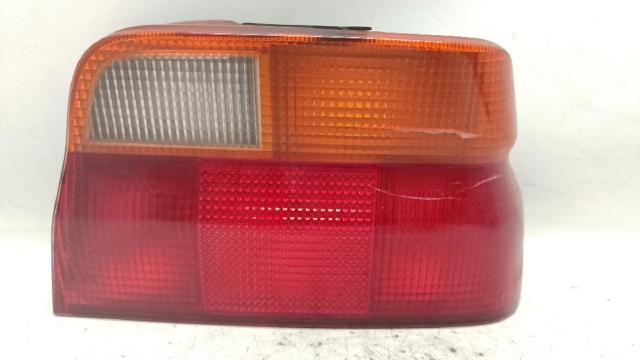 Lanterna traseira direita 91AG13A602 FORD