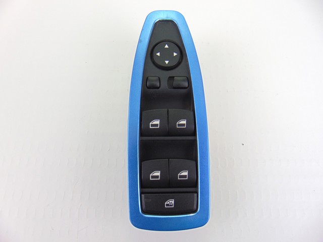 Unidade de botões dianteira esquerda de controlo de elevador de vidro 9208111 BMW