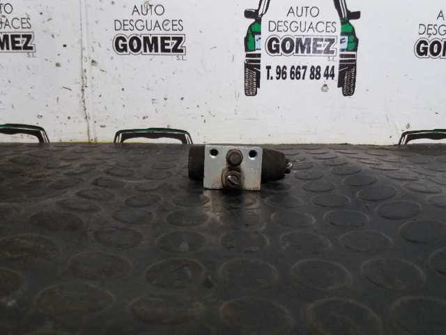Cilindro traseiro do freio de rodas de trabalho 9209092 OPEL