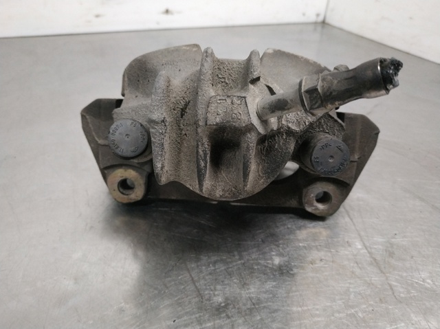 Suporte do freio dianteiro esquerdo 9209722 VOLVO