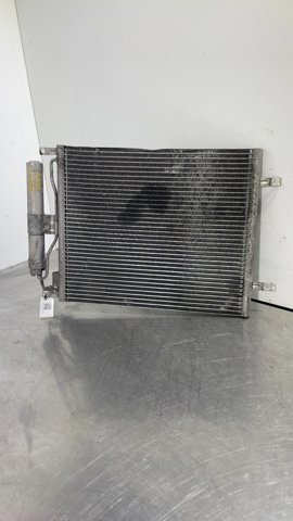 Radiador de aparelho de ar condicionado 921009U20B NISSAN