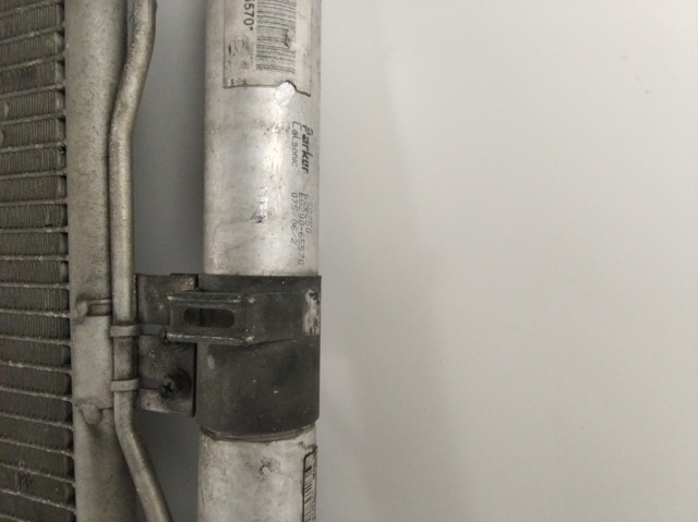 Radiador de aparelho de ar condicionado 92100AY601 NISSAN