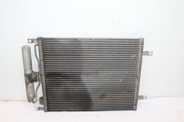 Radiador de aparelho de ar condicionado 92100AY601 NISSAN