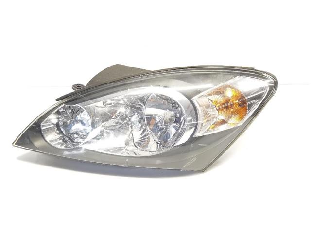 Luz esquerda 921011H500 HYUNDAI