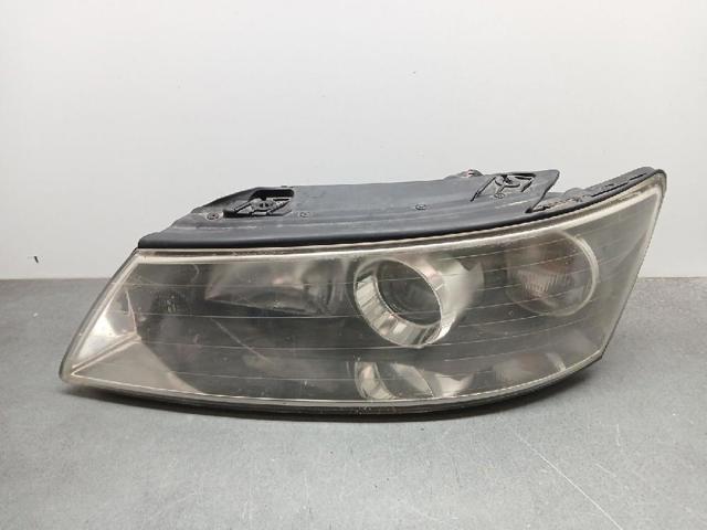 Luz esquerda 921013KXXX HYUNDAI