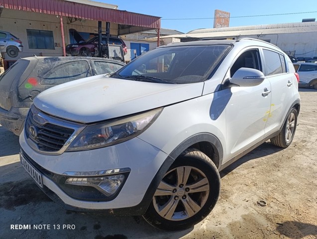 Luz esquerda 921013W120 HYUNDAI