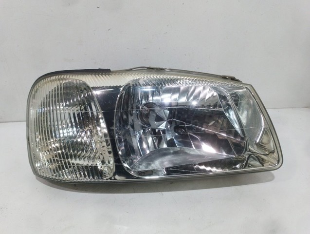Luz direita 9210225020 HYUNDAI