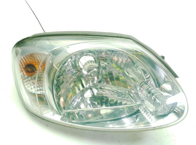 Luz direita 9210225532 HYUNDAI