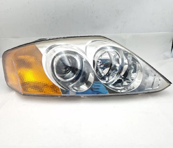 Luz direita 921022C021 HYUNDAI