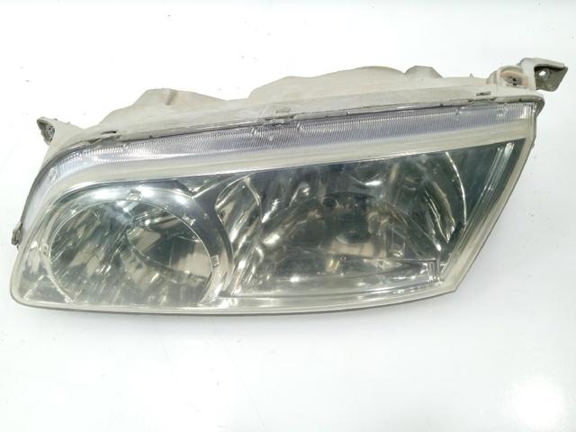 Luz esquerda 921034A510 HYUNDAI