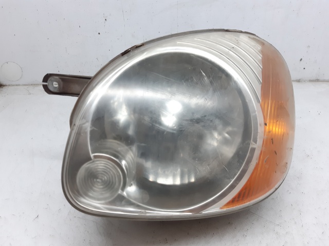 Luz esquerda 9210502010 HYUNDAI