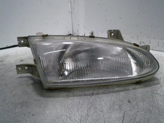 Luz esquerda 9210522060 HYUNDAI