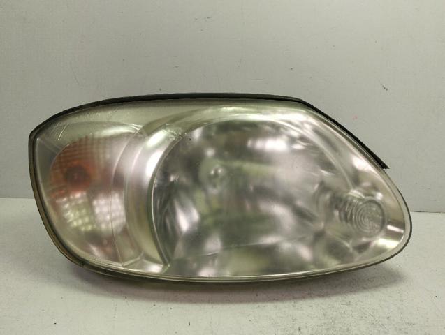 Luz direita 9212025532 HYUNDAI