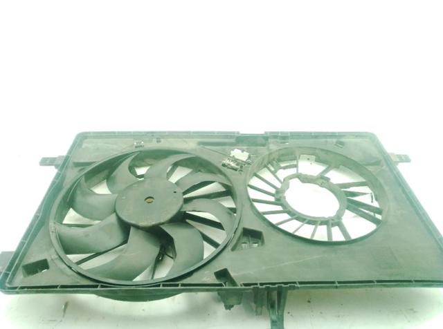 Ventilador elétrico de esfriamento montado (motor + roda de aletas) esquerdo 921209221R RENAULT