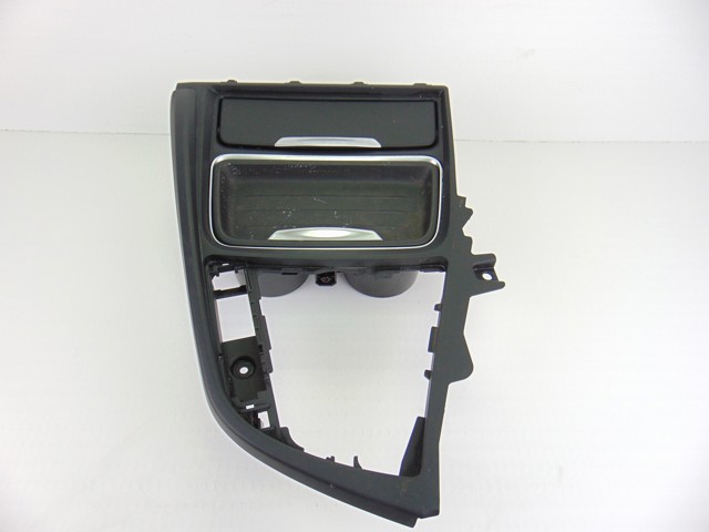 9218925 BMW