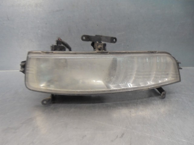 Luzes de nevoeiro esquerdas 922011E000 HYUNDAI