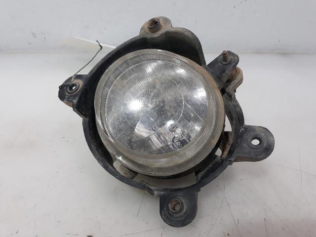 Luzes de nevoeiro direitas 922023E011 HYUNDAI