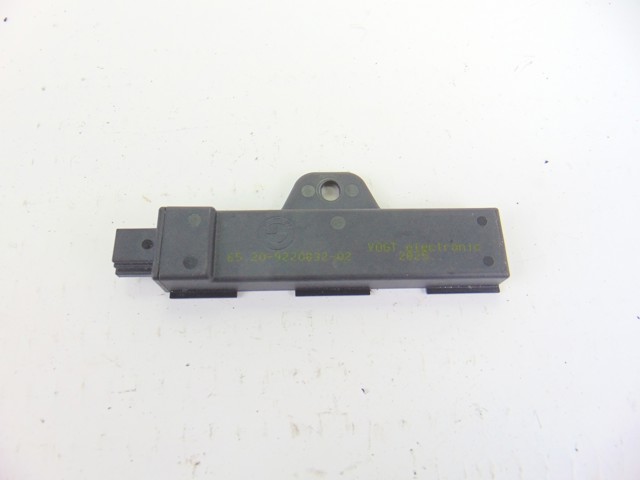 9220832 BMW