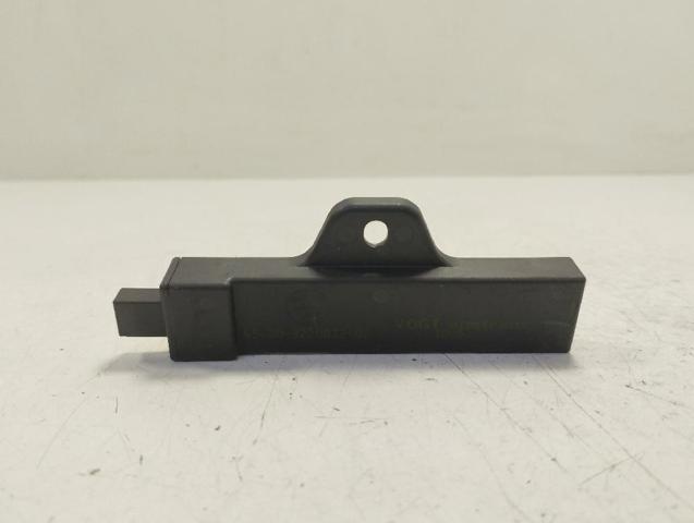 9220832 BMW