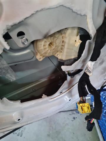 Mecanismo de acionamento de vidro da porta dianteira esquerda 9221FF PEUGEOT