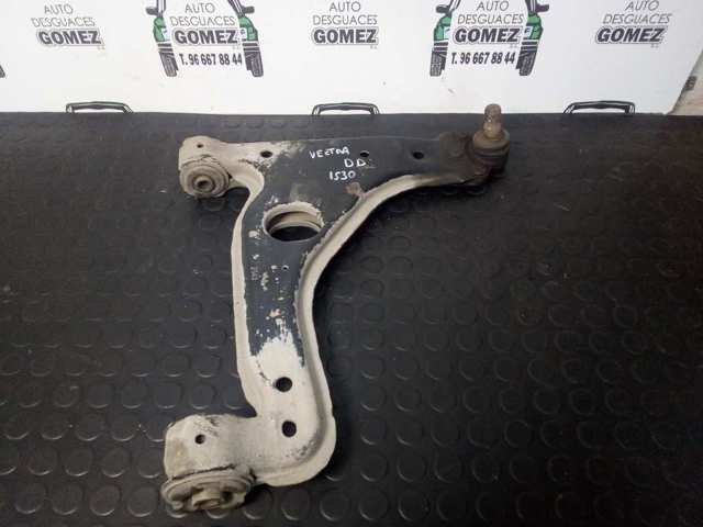 Braço oscilante inferior direito de suspensão dianteira 9228477 OPEL