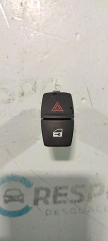 Botão de ativação do sinal de emergência 9231786 BMW