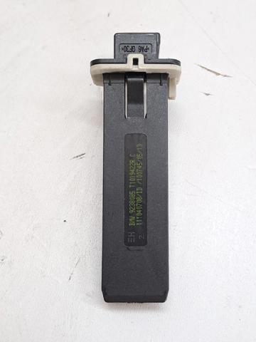 Sensor de temperatura de ar no salão 9238085 BMW
