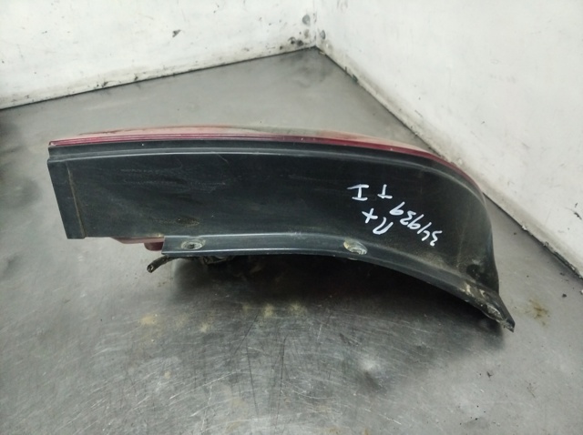Lanterna traseira esquerda 924012E0 HYUNDAI