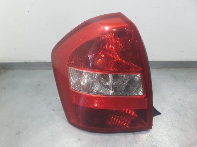 Lanterna traseira esquerda 924012F210 HYUNDAI